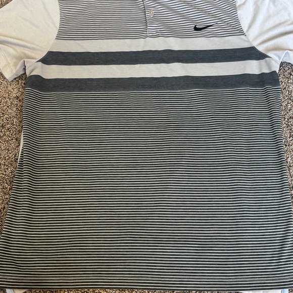 Nike Golf Dri Fit Men’s Gray Striped Polo Shirt size large modern fit used - Picture 2 of 5